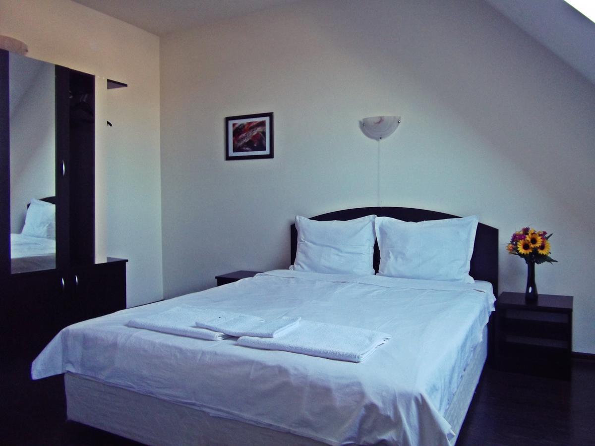 Hotel Enchevi Kirkovo  Eksteriør bilde